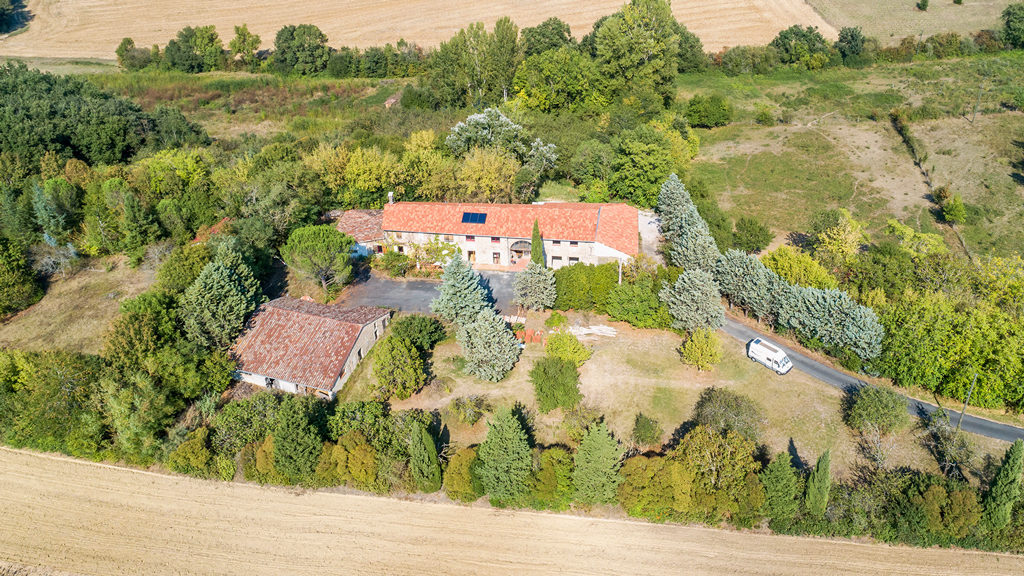 monastere-dorje-pamo-lavaur-france-vue-aerienne monastere-dorje-pamo-lavaur-france-vue-aerienne